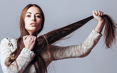 Co na przetłuszczające się włosy?